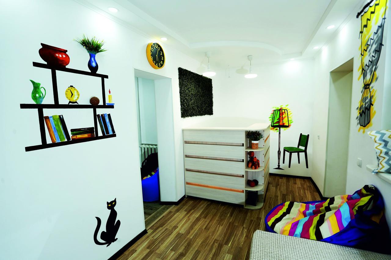 Interhouse Karakol Hostel Eksteriør bilde